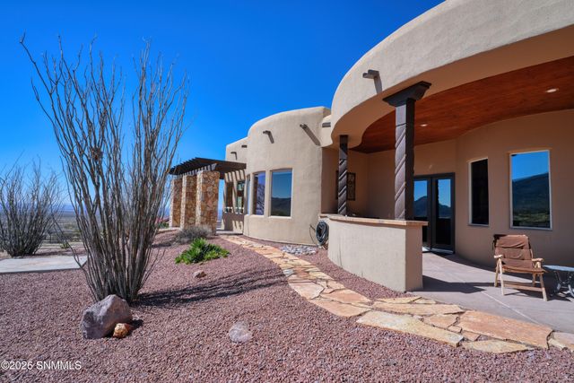 5098 Ventana View Road, Las Cruces, NM 88011