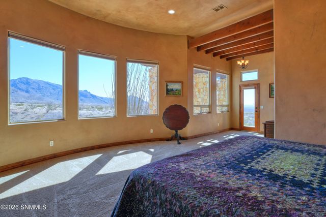 5098 Ventana View Road, Las Cruces, NM 88011