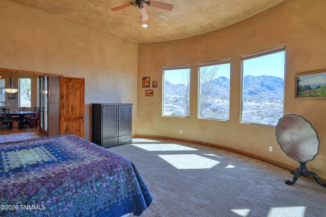 5098 Ventana View Road, Las Cruces, NM 88011