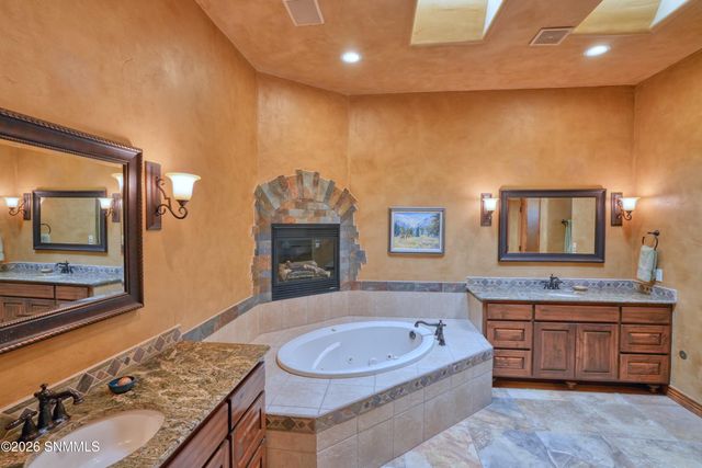 5098 Ventana View Road, Las Cruces, NM 88011