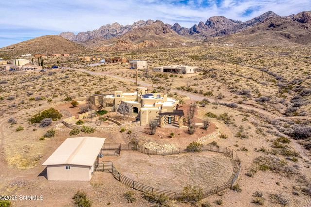 5098 Ventana View Road, Las Cruces, NM 88011