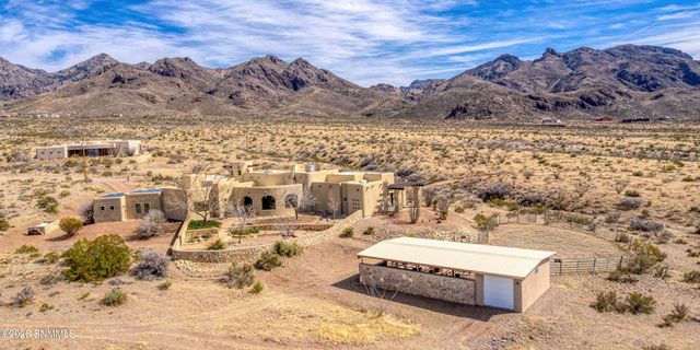 5098 Ventana View Road, Las Cruces, NM 88011