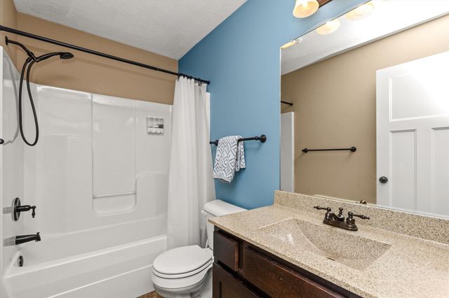 304 Tailfeather Drive NW, Bondurant, IA 50035