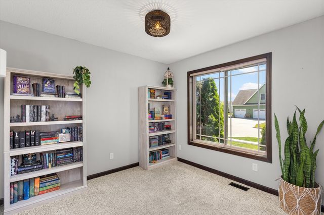 304 Tailfeather Drive NW, Bondurant, IA 50035