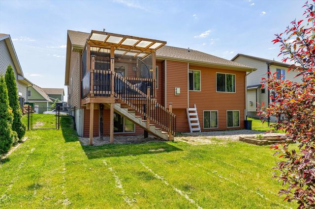 304 Tailfeather Drive NW, Bondurant, IA 50035