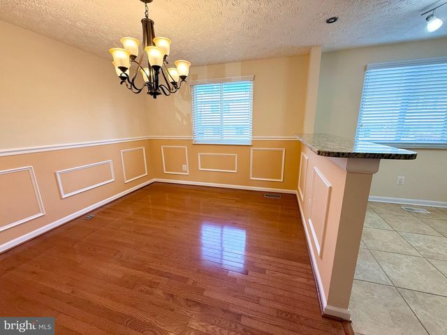 5579 GLASGOW WOODS CT, Fairfax, VA 22032
