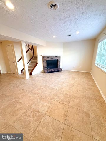 5579 GLASGOW WOODS CT, Fairfax, VA 22032