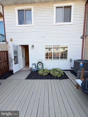 5579 GLASGOW WOODS CT, Fairfax, VA 22032