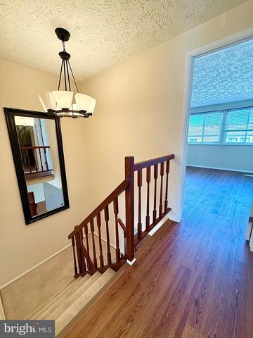 5579 GLASGOW WOODS CT, Fairfax, VA 22032