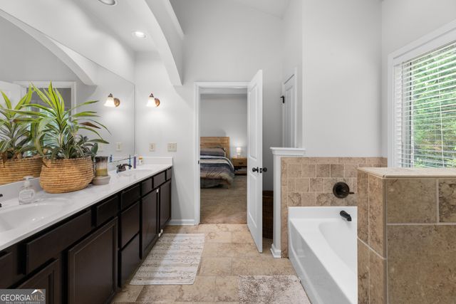 501 Garden view ct, Lawrenceville, GA 30046