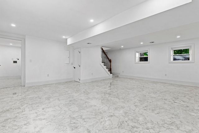 17 Central, Ashland, MA 01721