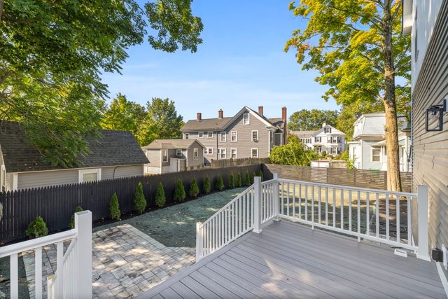 17 Central, Ashland, MA 01721