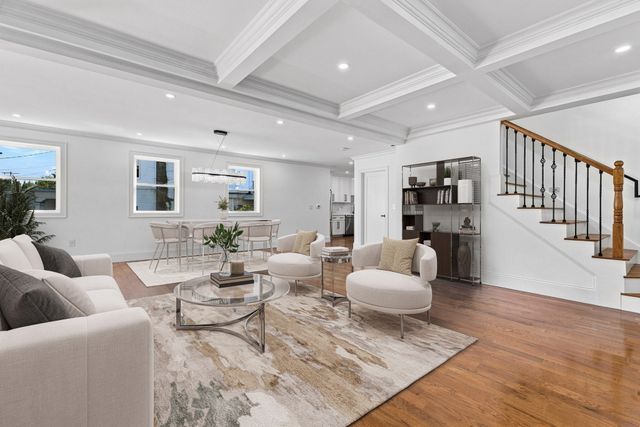 17 Central, Ashland, MA 01721