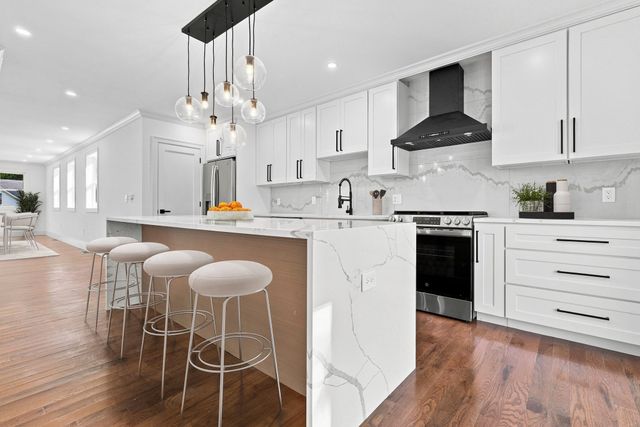 17 Central, Ashland, MA 01721