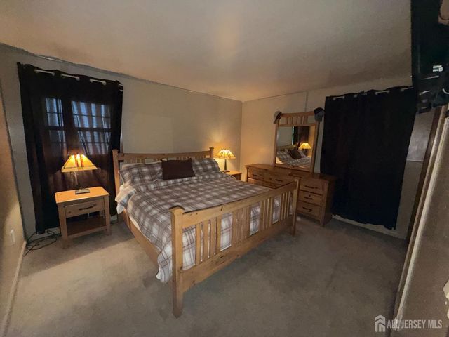 41 Claremont Avenue, Colonia, NJ 07067