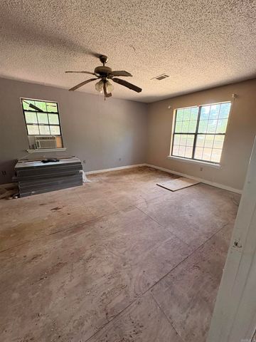 1098 Grant 9, Sheridan, AR 72150