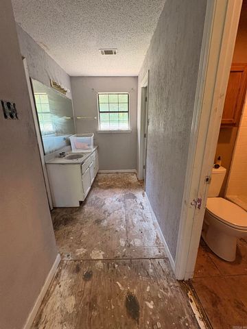1098 Grant 9, Sheridan, AR 72150