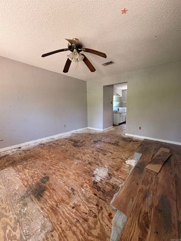1098 Grant 9, Sheridan, AR 72150