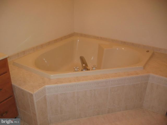 218 SILVERBELL CT, West Chester, PA 19380