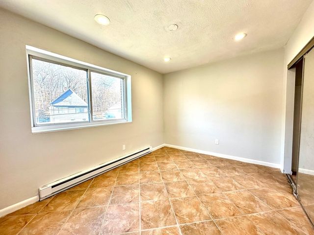 26 Willis St 26, Framingham, MA 01702