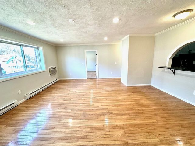 26 Willis St 26, Framingham, MA 01702