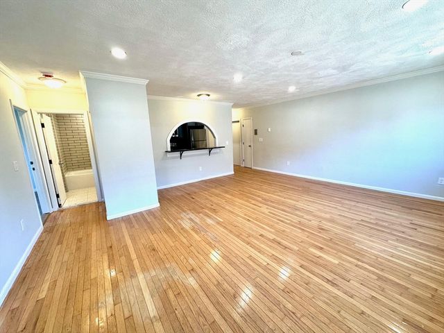 26 Willis St 26, Framingham, MA 01702