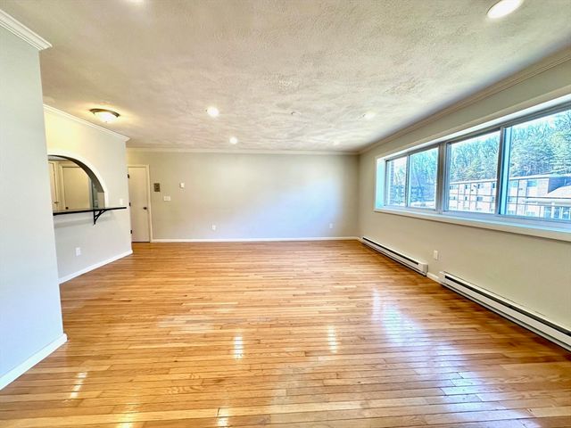 26 Willis St 26, Framingham, MA 01702