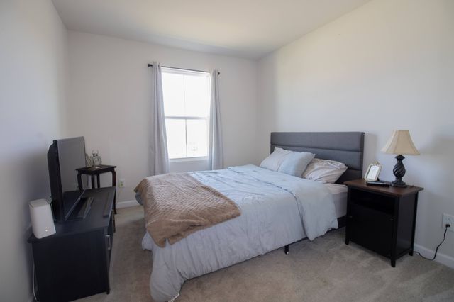 406 Deer Meadow Ln, Lebanon, TN 37090