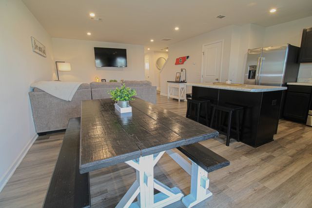 406 Deer Meadow Ln, Lebanon, TN 37090