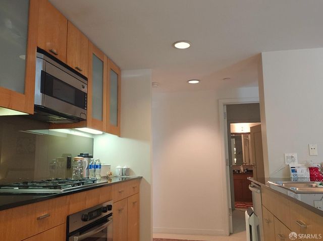 355 1st Street S207, San Francisco, CA 94105