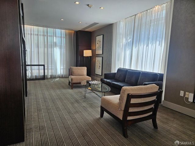 355 1st Street S207, San Francisco, CA 94105