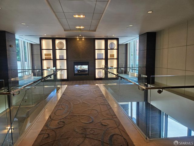 355 1st Street S207, San Francisco, CA 94105