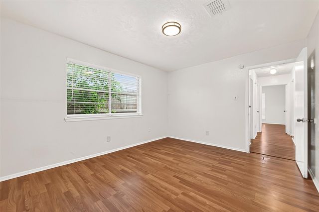 10431 Towne Oak Lane, Sugar Land, TX 77498
