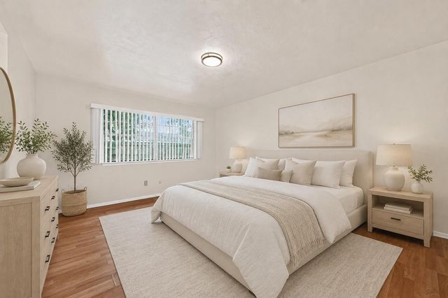 10431 Towne Oak Lane, Sugar Land, TX 77498