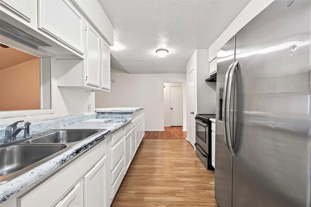 10431 Towne Oak Lane, Sugar Land, TX 77498