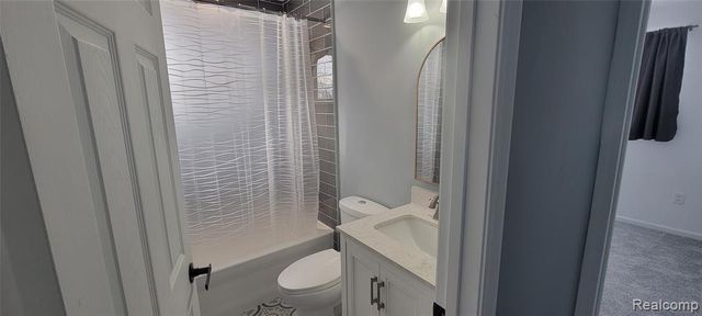 4736 Summerhill Drive, Clarkston, MI 48346