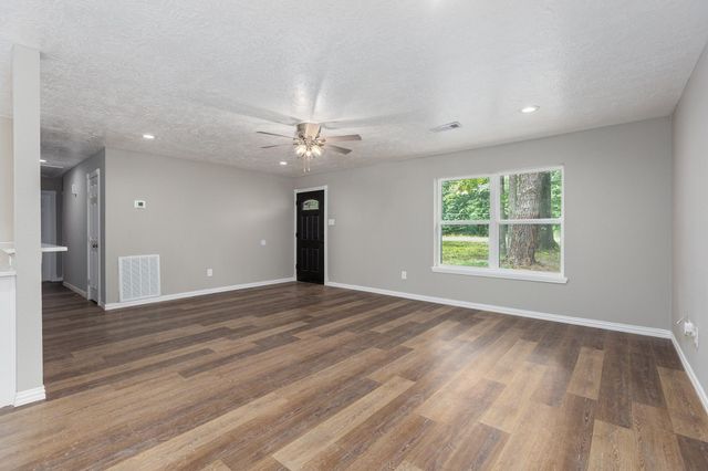 48 County Road 2078, Hull, TX 77564