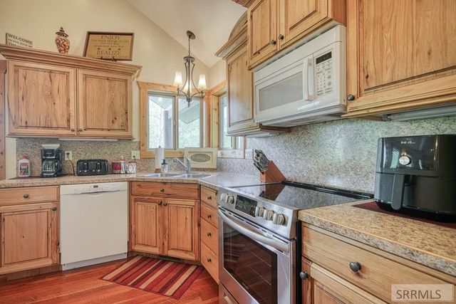 4770 Deer Drive, Island Park, ID 83429