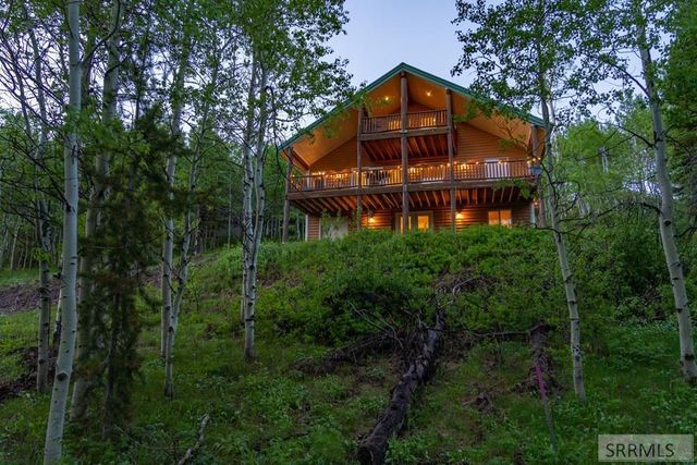 4770 Deer Drive, Island Park, ID 83429