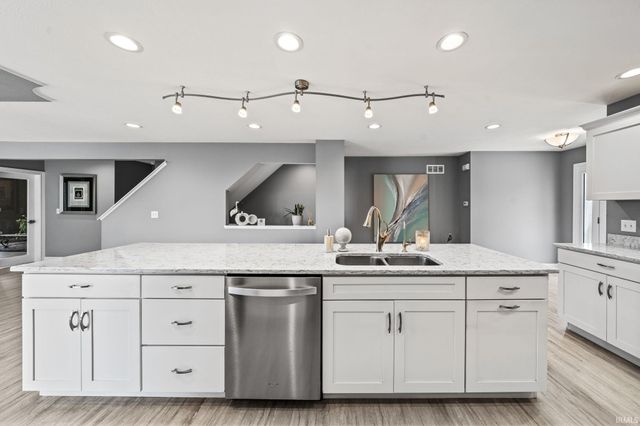 25983 Lake Drive, Elkhart, IN 46514