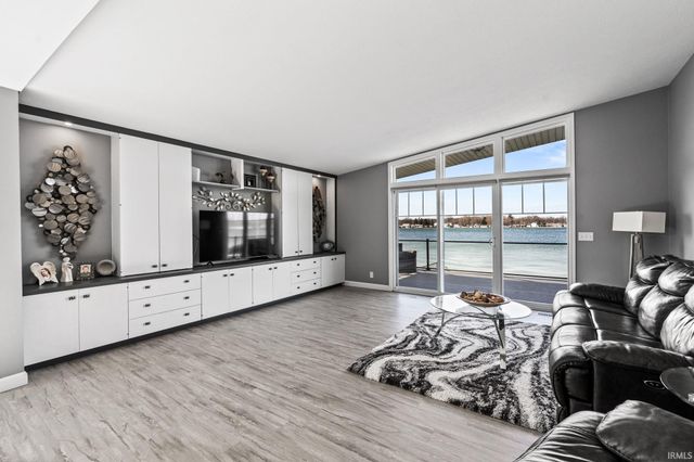 25983 Lake Drive, Elkhart, IN 46514