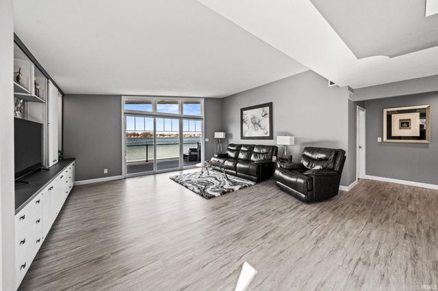 25983 Lake Drive, Elkhart, IN 46514