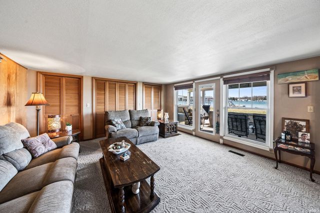 25983 Lake Drive, Elkhart, IN 46514