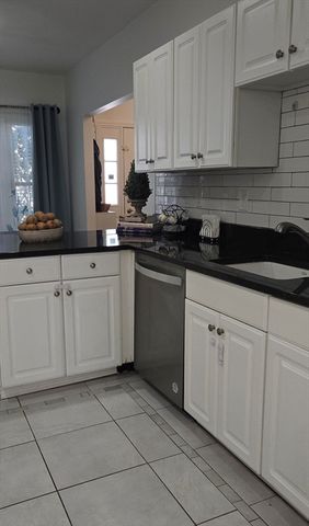 257 Allerton Commons Ln 257, Braintree, MA 02184