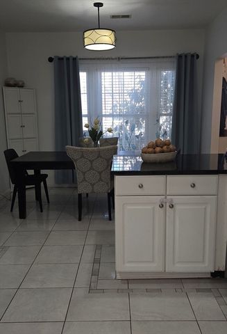 257 Allerton Commons Ln 257, Braintree, MA 02184