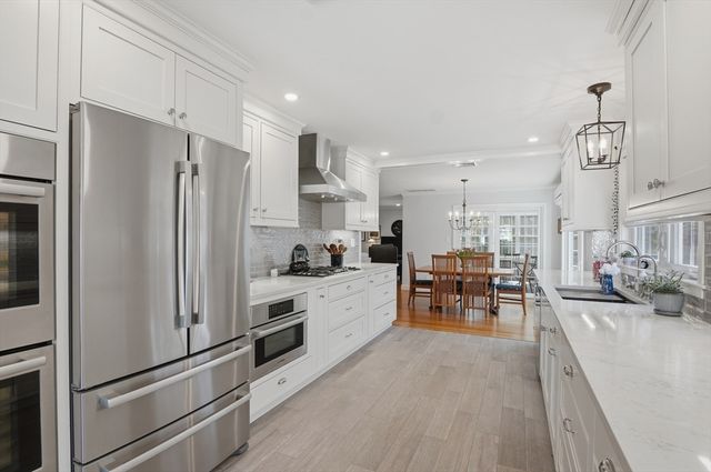 37 Westwood Road, Shrewsbury, MA 01545