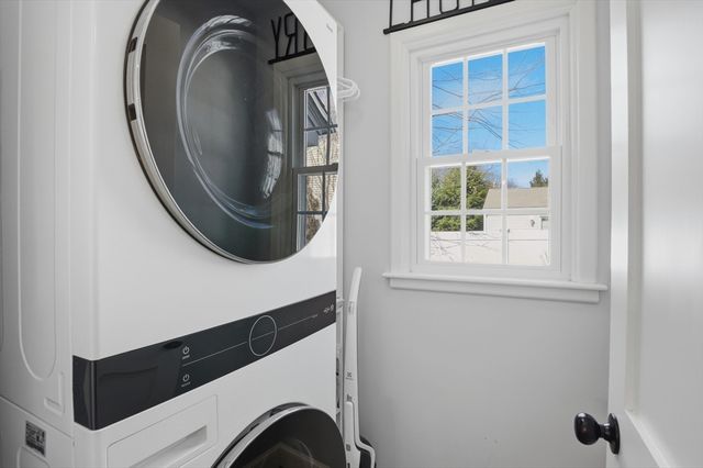 37 Westwood Road, Shrewsbury, MA 01545