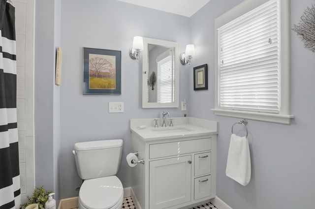 37 Westwood Road, Shrewsbury, MA 01545