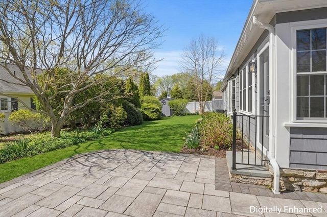 37 Westwood Road, Shrewsbury, MA 01545