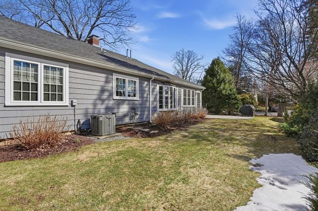 37 Westwood Road, Shrewsbury, MA 01545